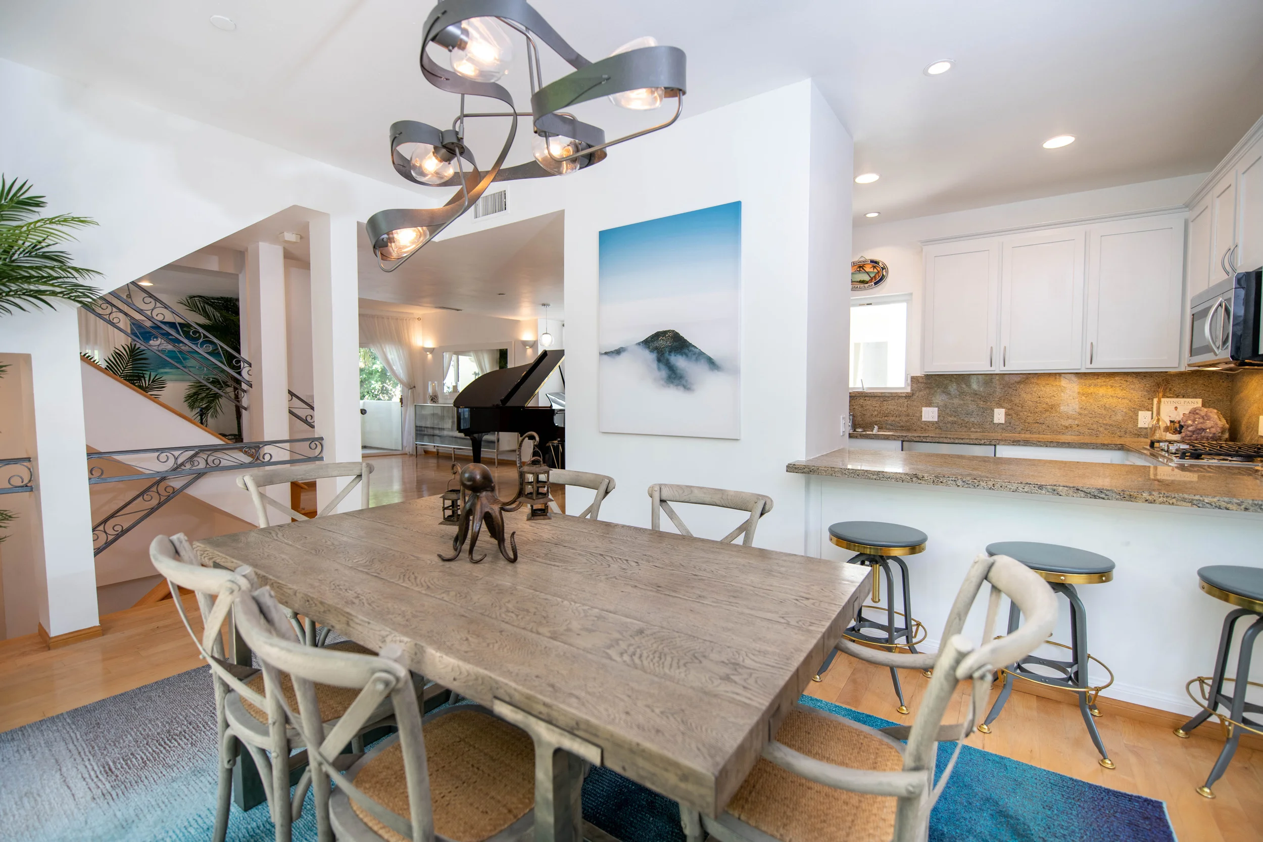 1014 Hilldale Ave photo 6