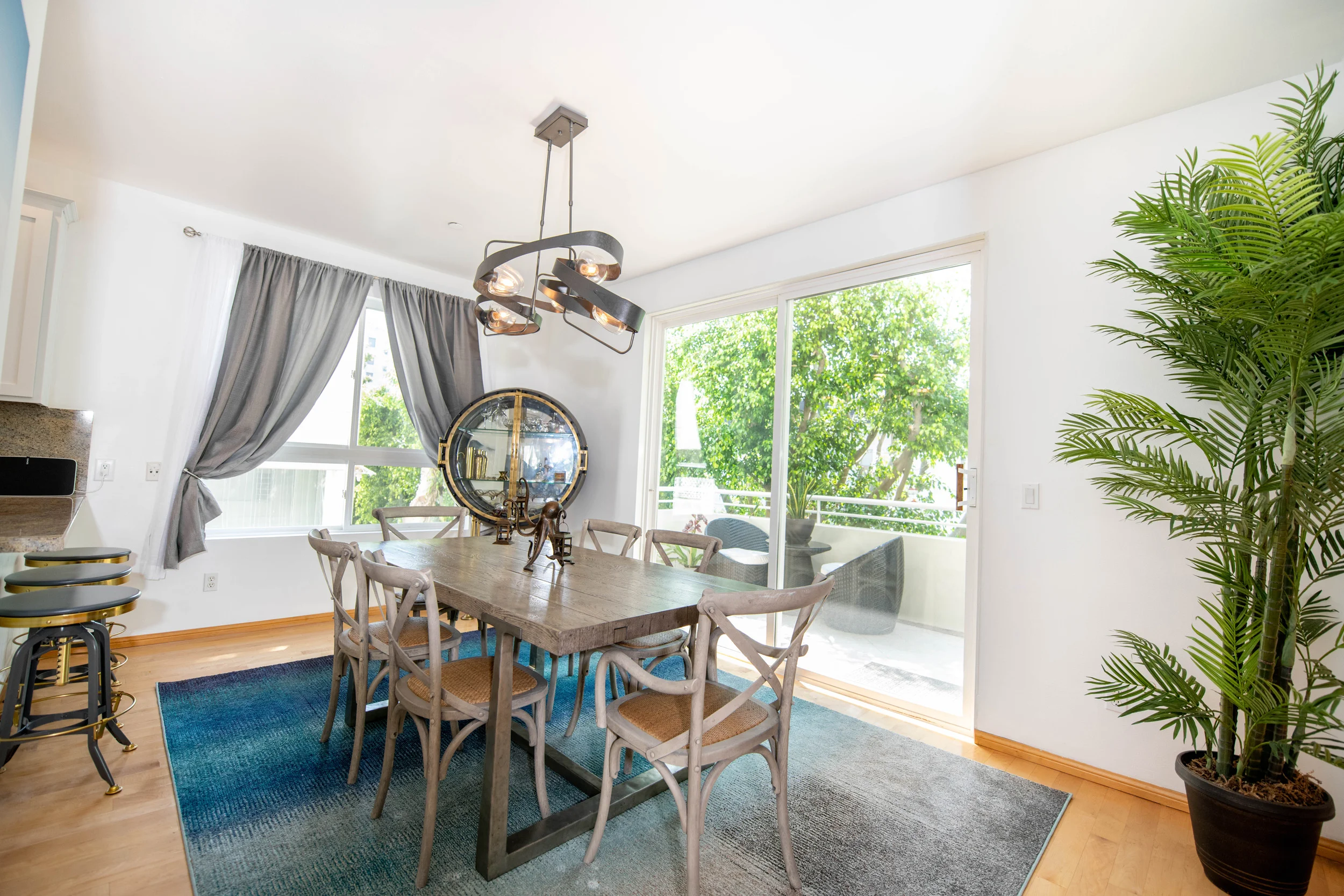 1014 Hilldale Ave photo 7