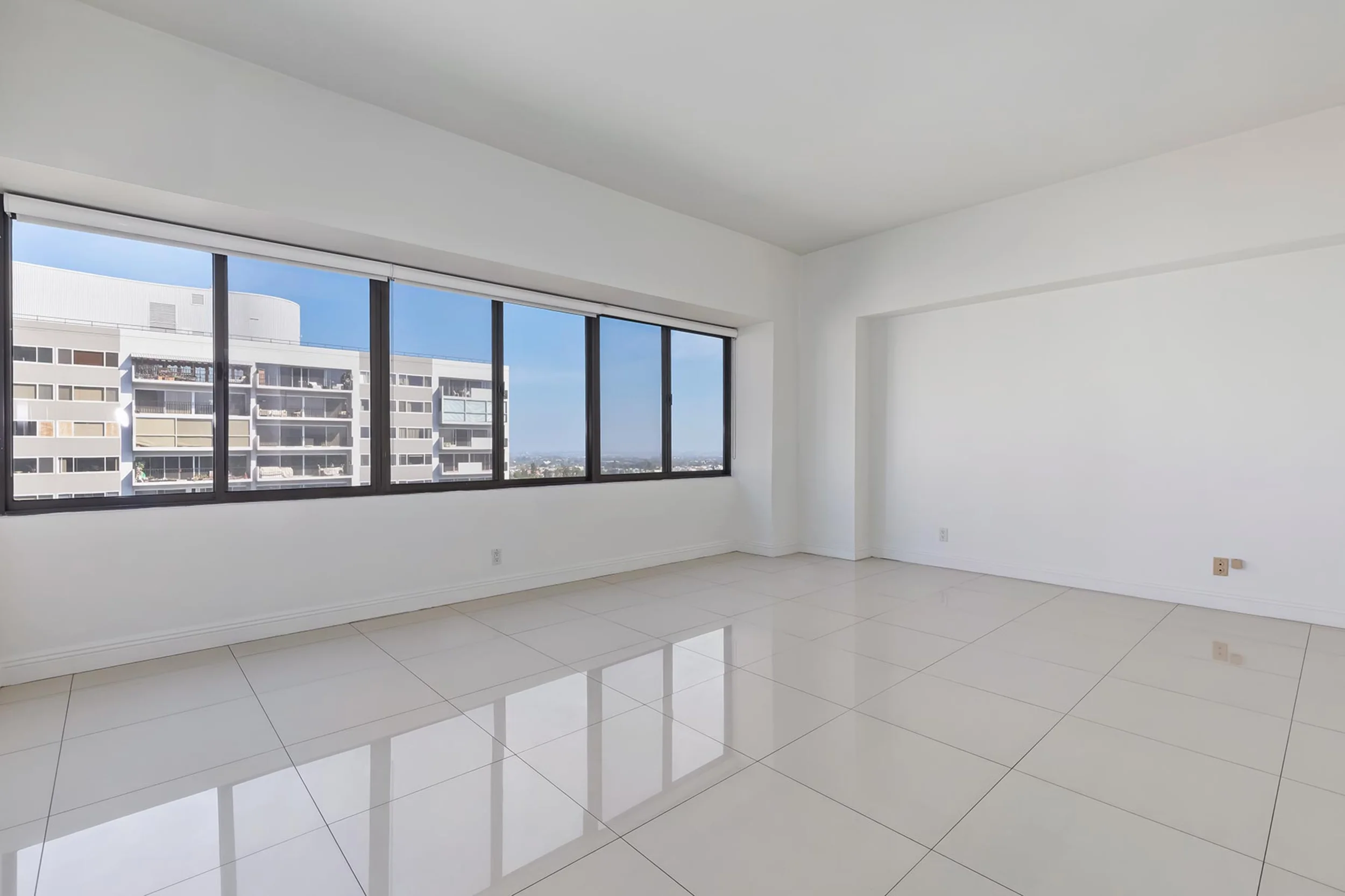 10445 Wilshire Blvd #905 photo 12