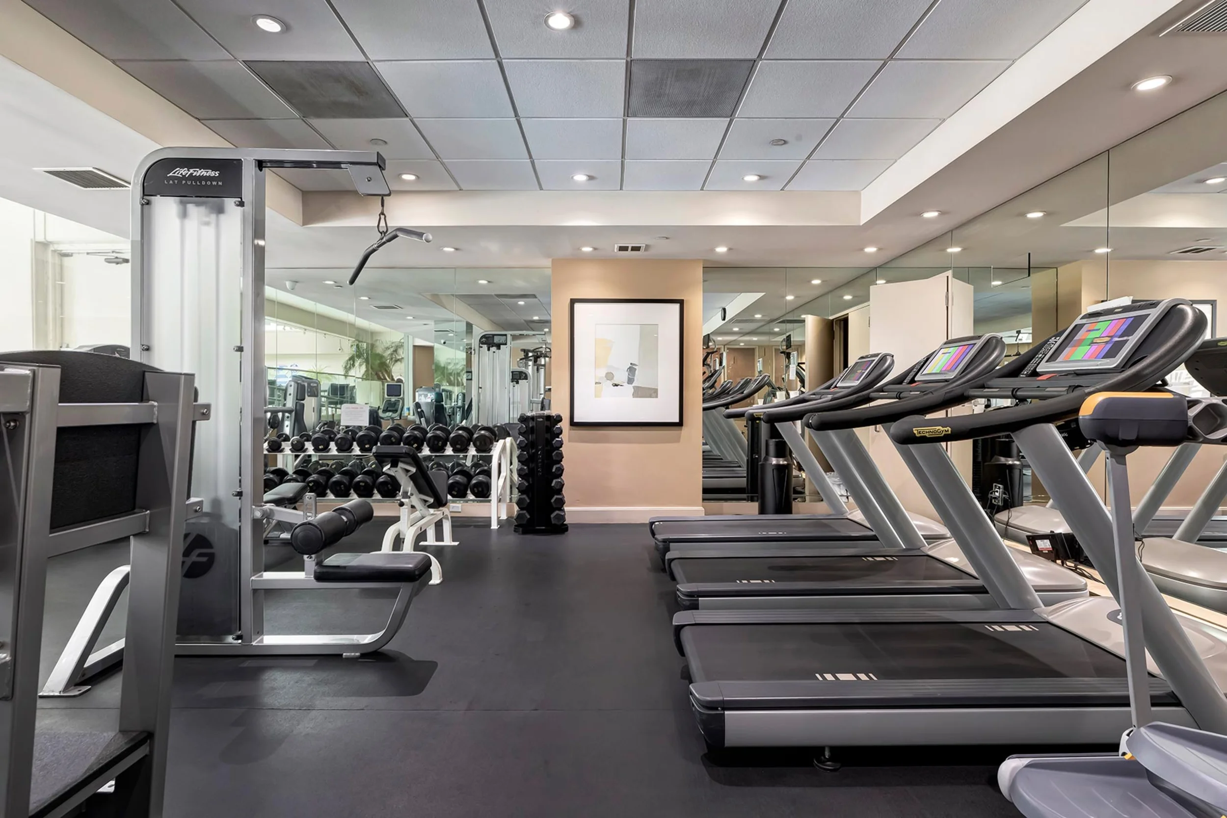 10445 Wilshire Blvd #905 photo 23