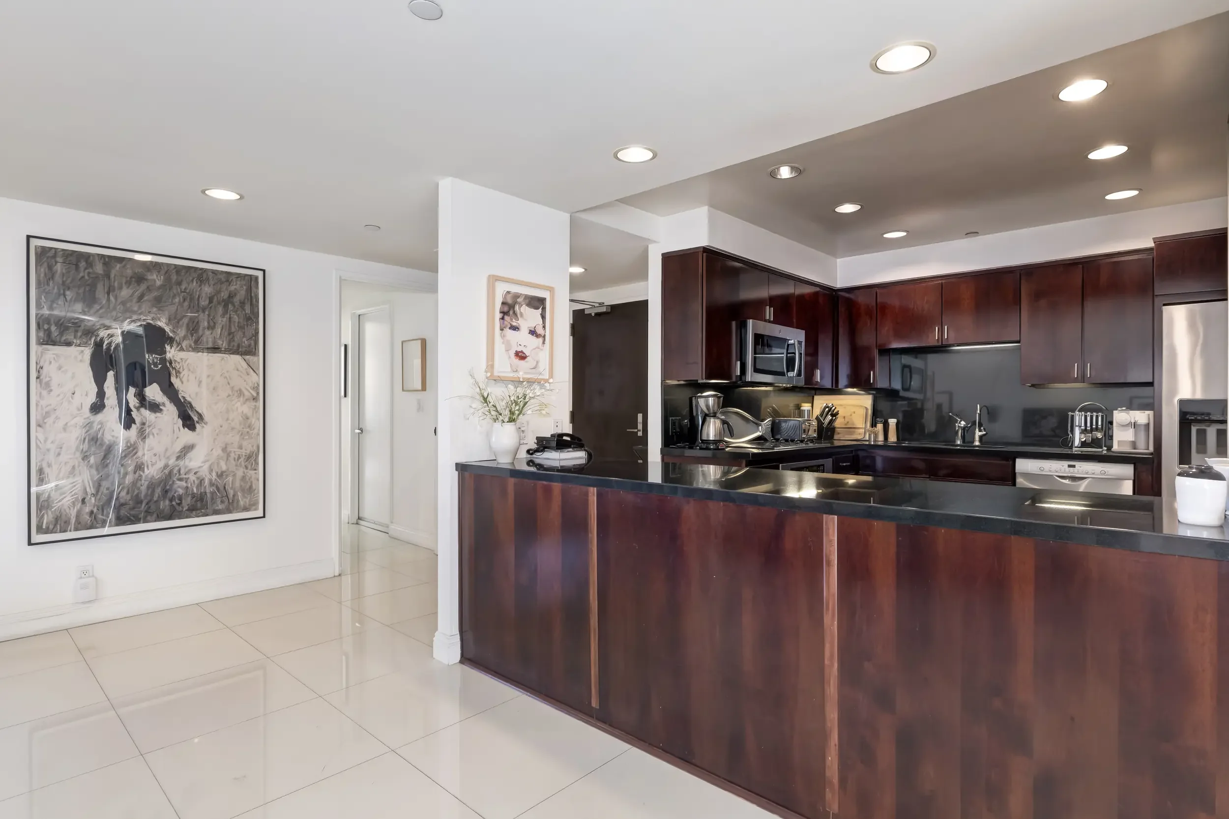 10445 Wilshire Blvd #905 photo 4