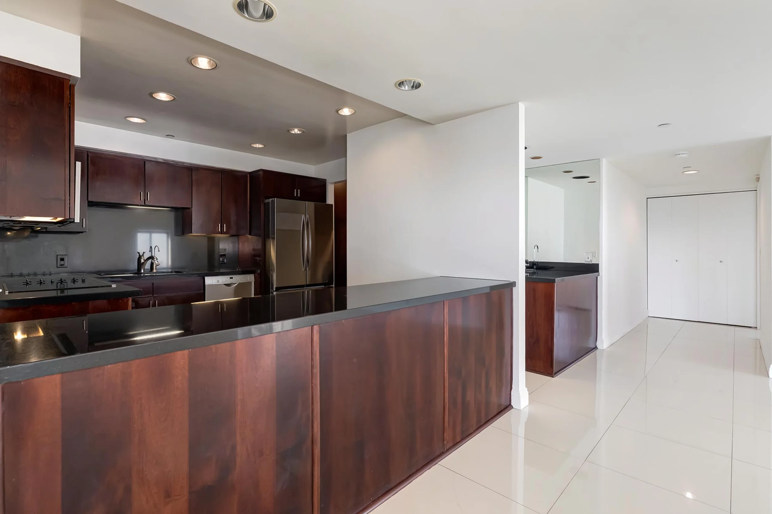 10445 Wilshire Blvd #905 photo 9