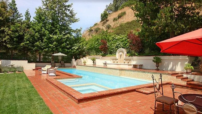 12092 Summit Circle photo 5