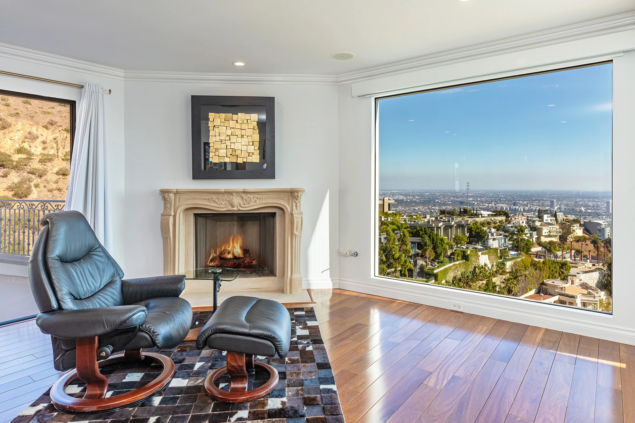 1924 Sunset Plaza Dr photo 17