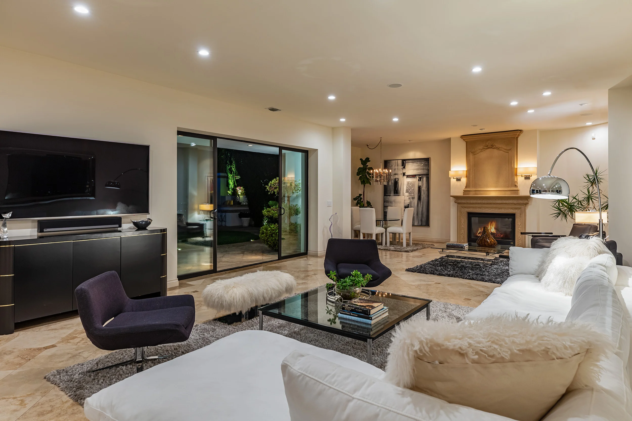 1924 Sunset Plaza Dr photo 29