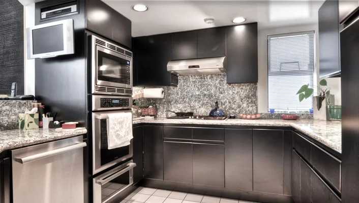 21 Quarterdeck St #B photo 12