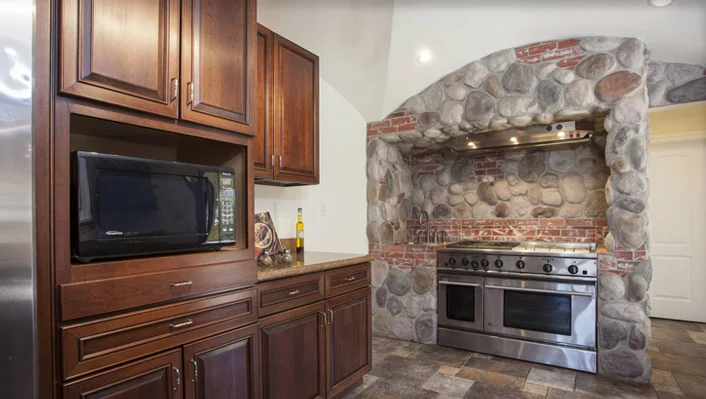 2103 Alcyona Dr photo 22