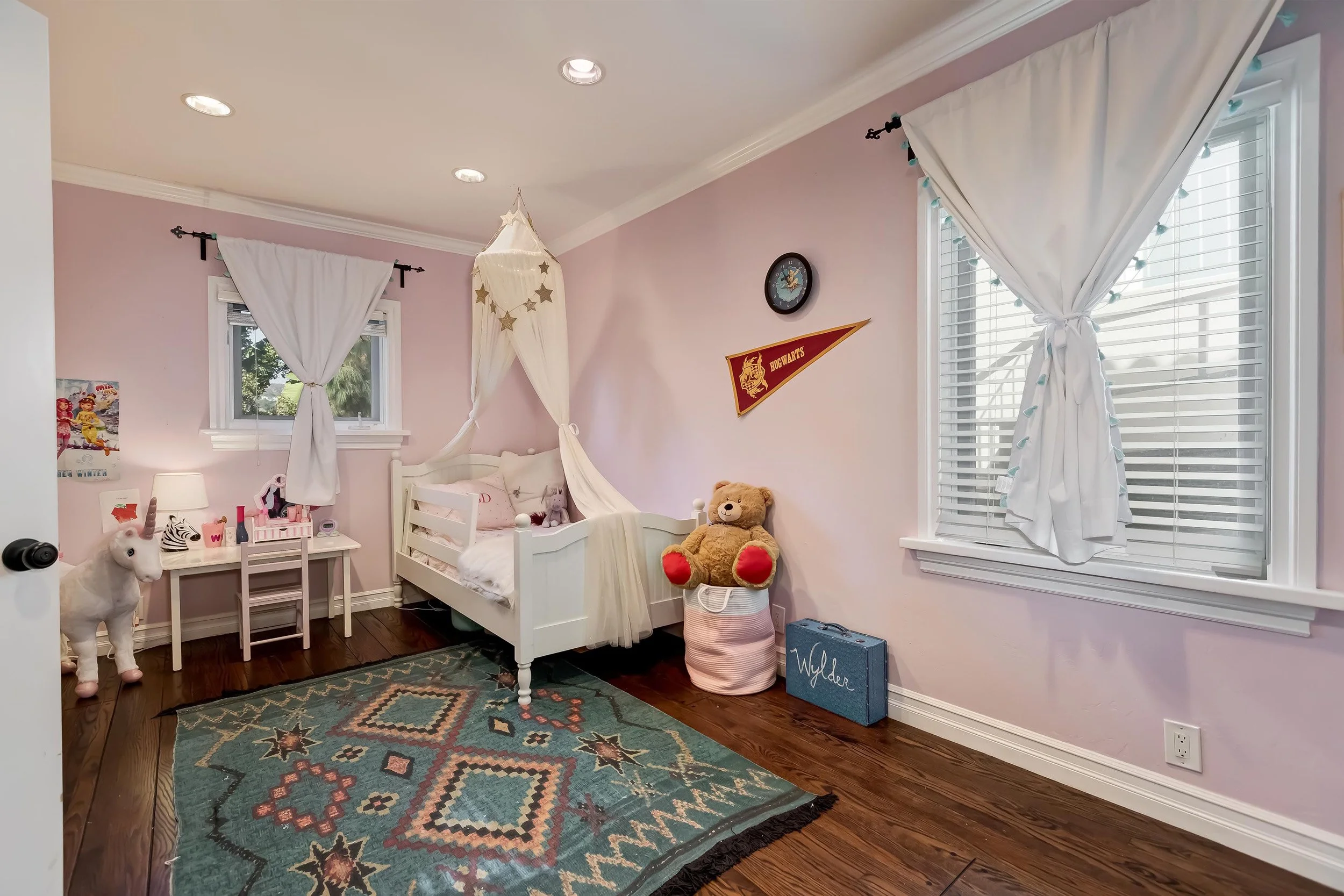 2103 Alcyona Dr photo 23