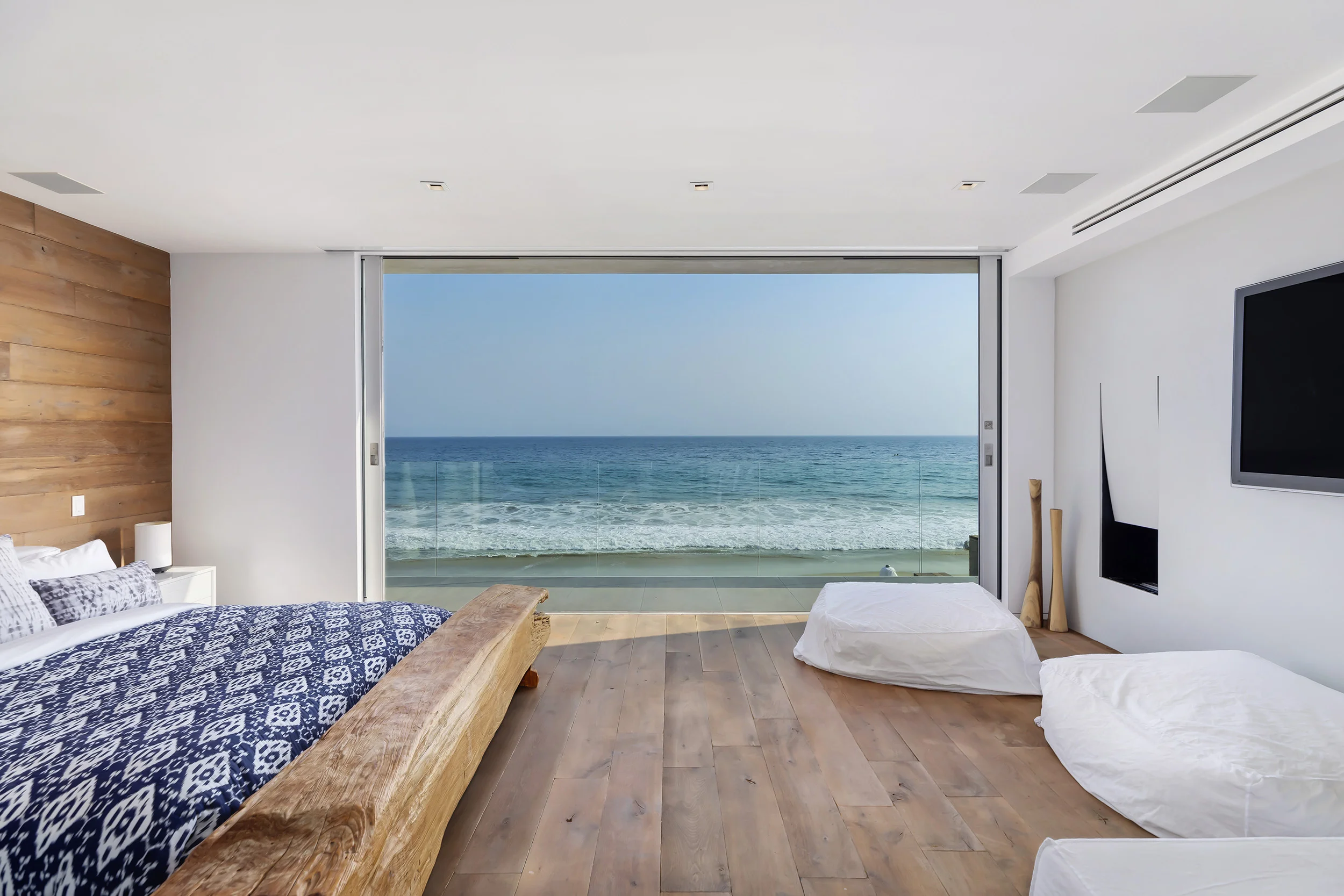 21562 Pacific Coast Hwy photo 25