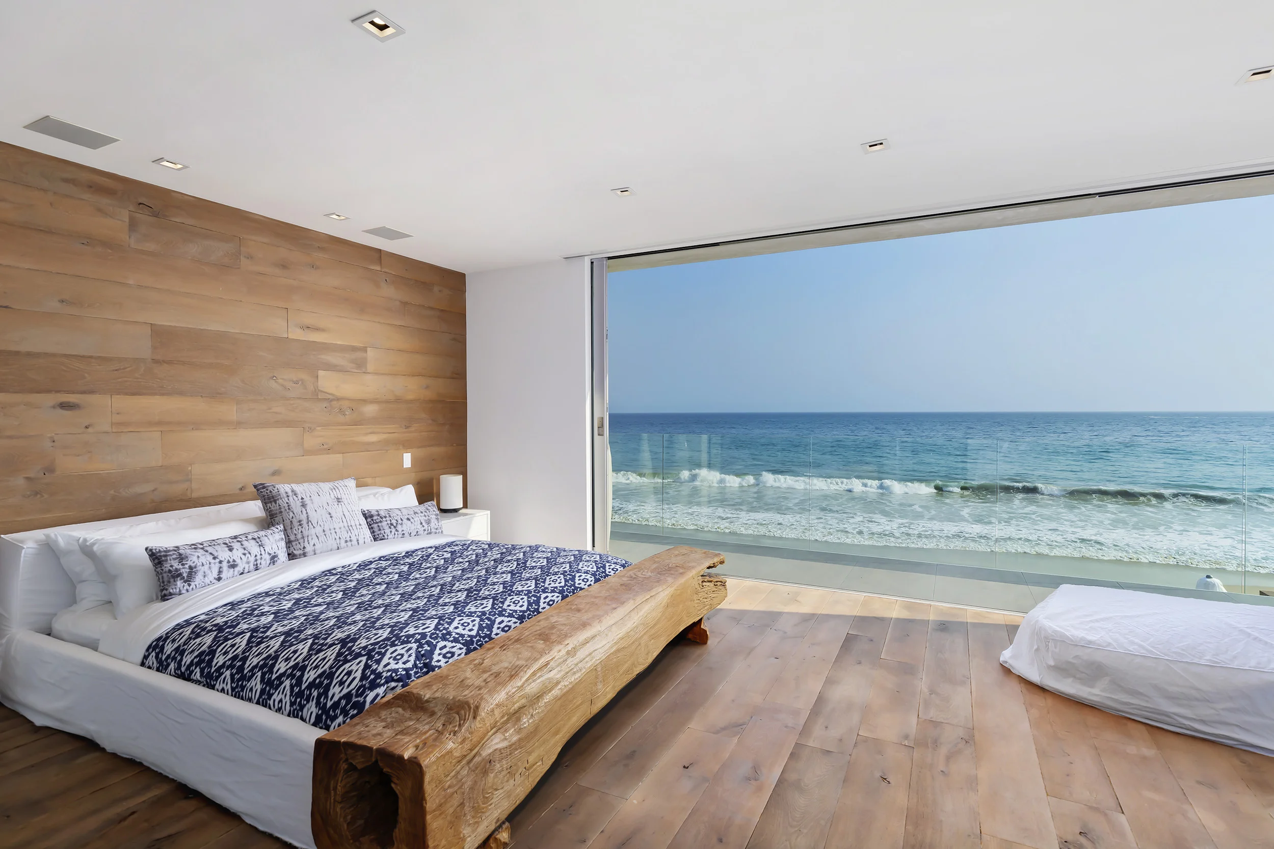 21562 Pacific Coast Hwy photo 26