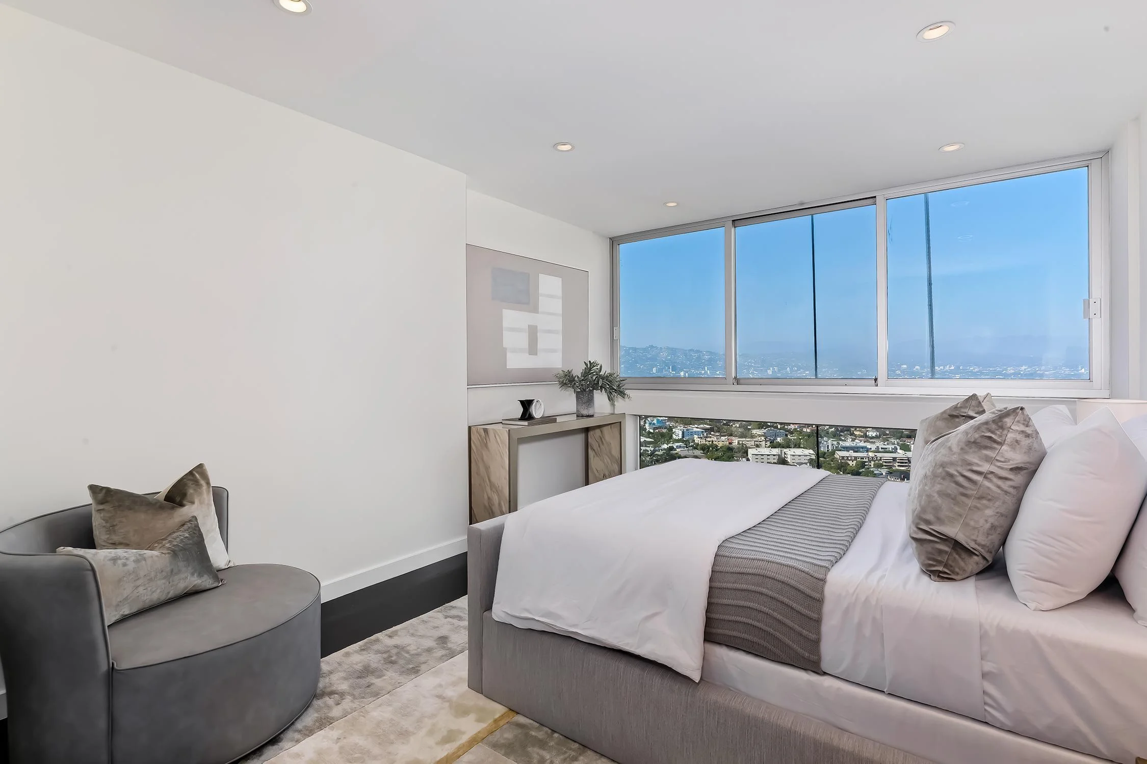 2220 Avenue of the Stars #2404 photo 25