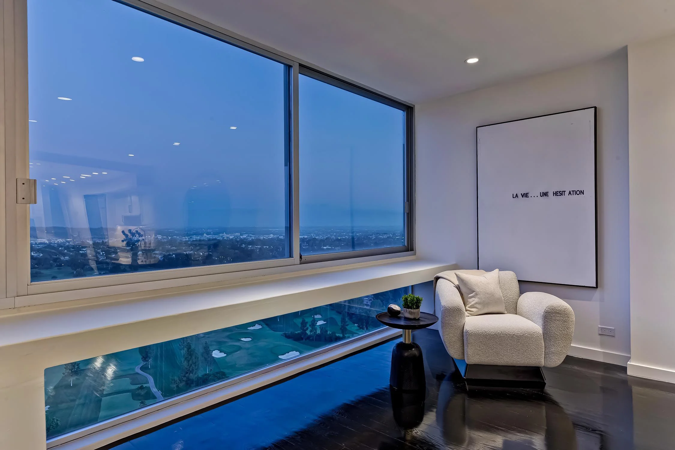 2220 Avenue of the Stars #2404 photo 35