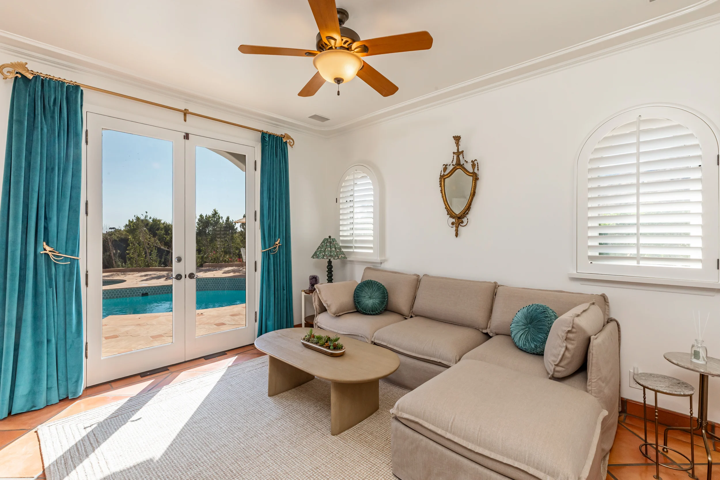 3453 Coast View Dr photo 11