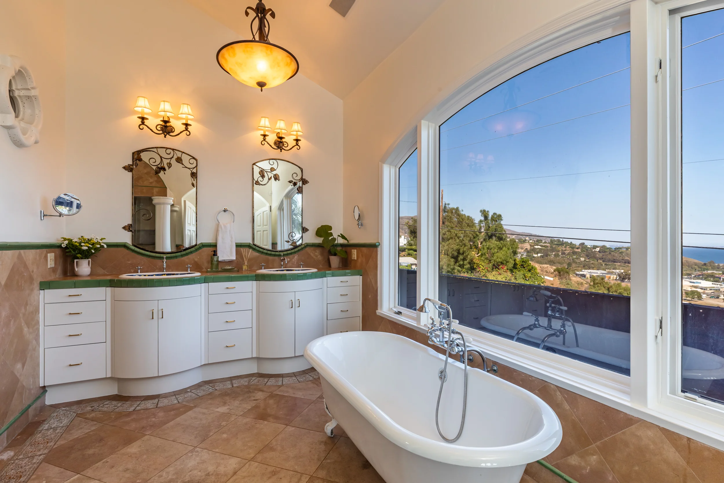 3453 Coast View Dr photo 23