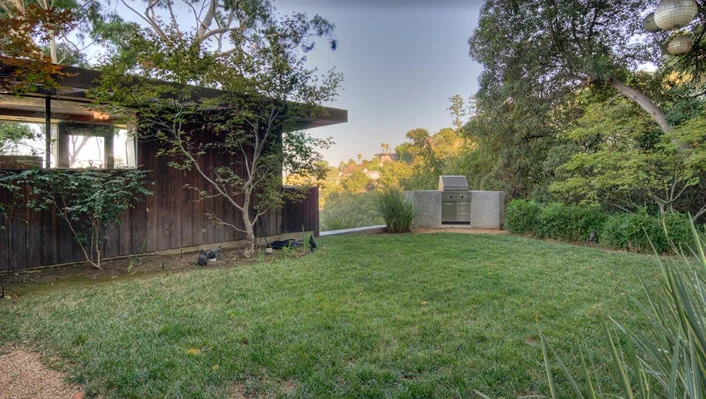 3542 Multiview Dr photo 5