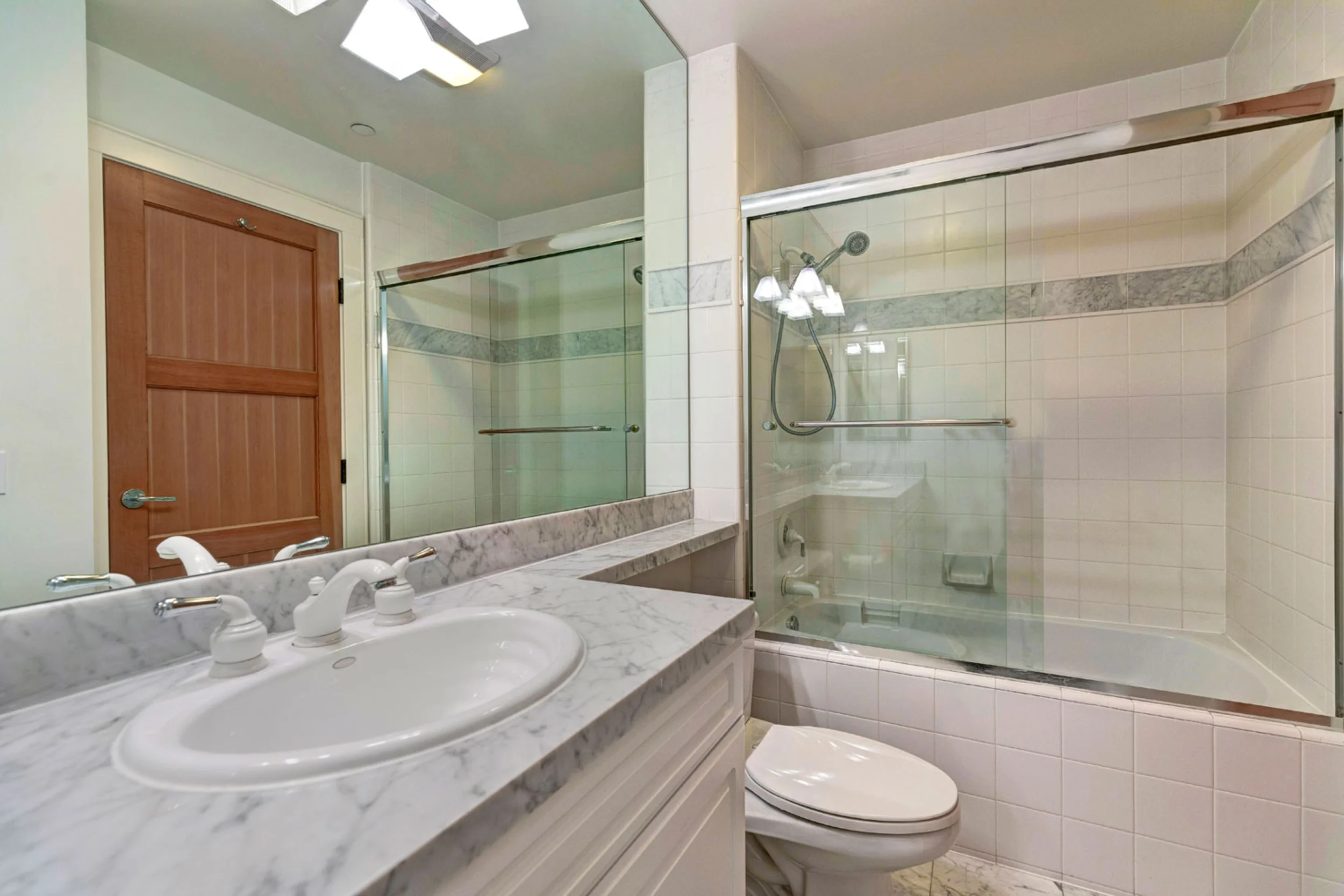 411 N Oakhurst Dr #404 photo 20