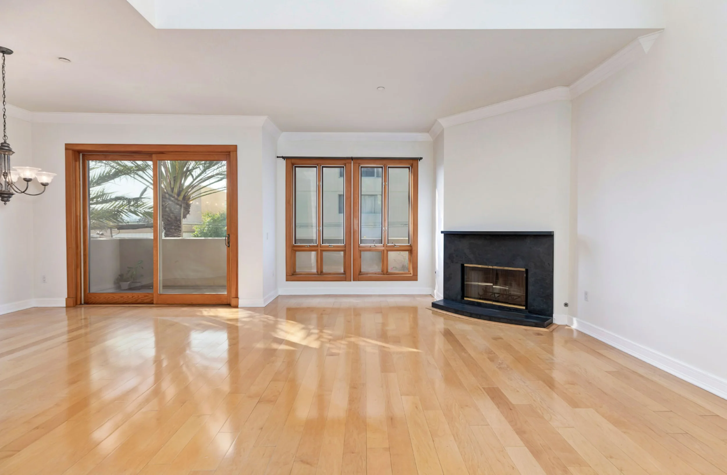 411 N Oakhurst Dr #404 photo 5