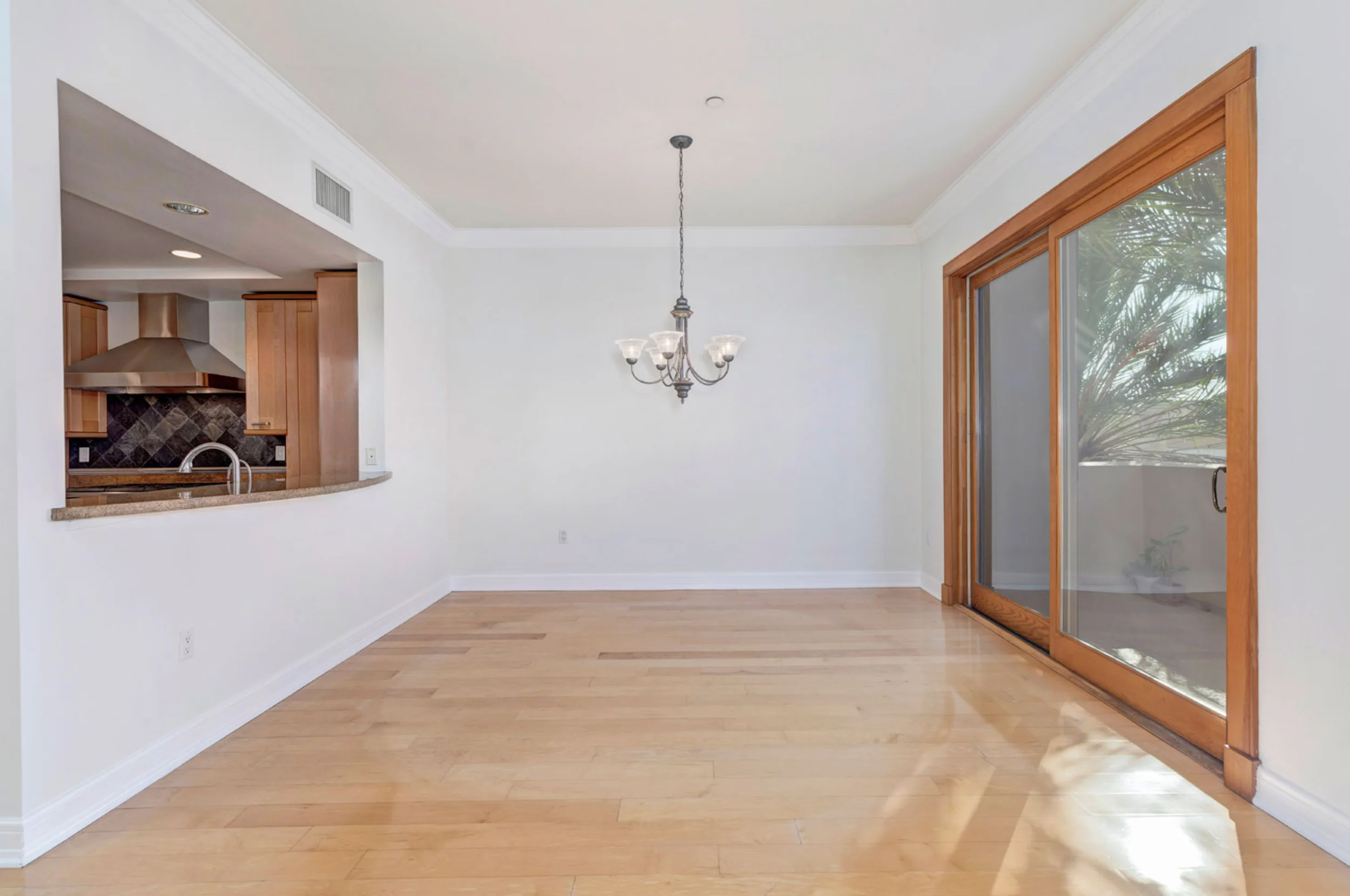 411 N Oakhurst Dr #404 photo 7