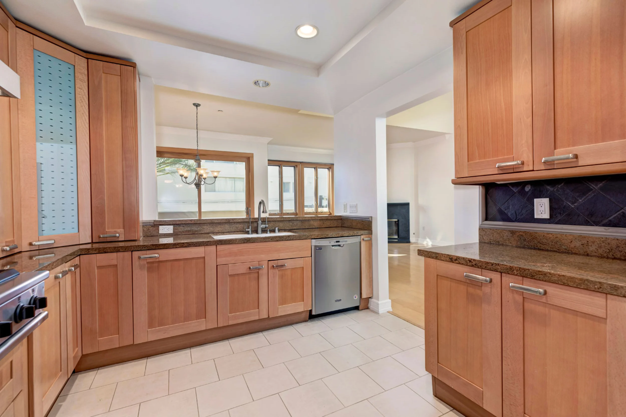 411 N Oakhurst Dr #404 photo 13