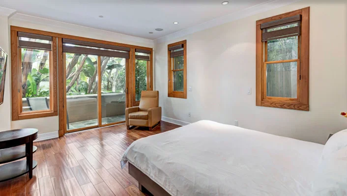 411 N Oakhurst Dr #111 photo 16