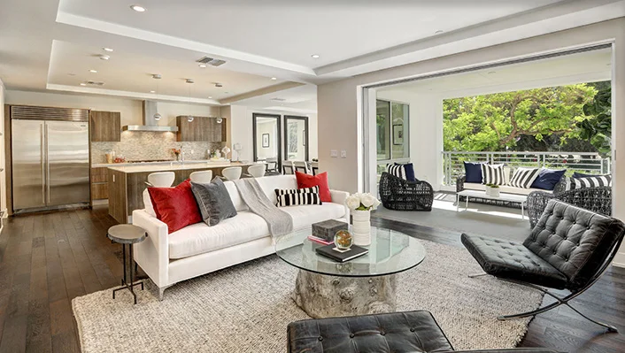 460 N Palm Dr #202 photo 1