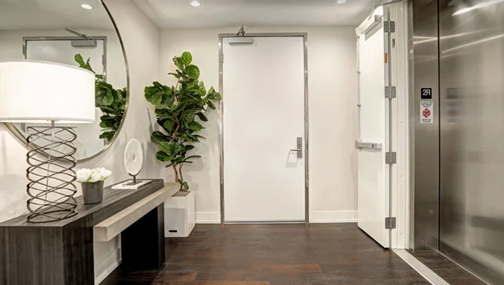 460 N Palm Dr #202 photo 7