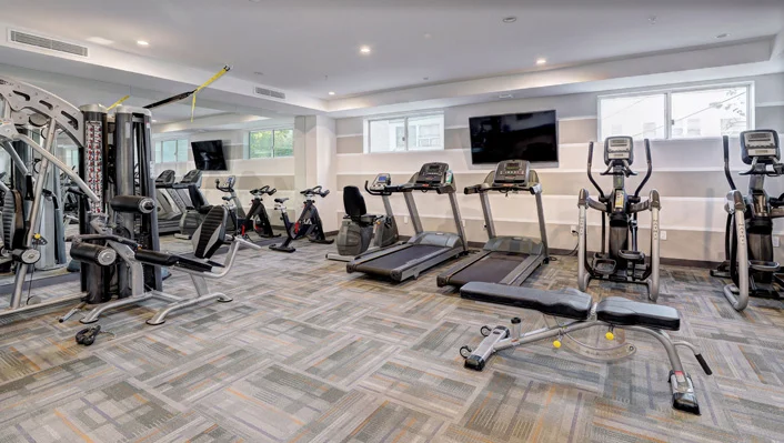 460 N Palm Dr Unit #102 photo 22