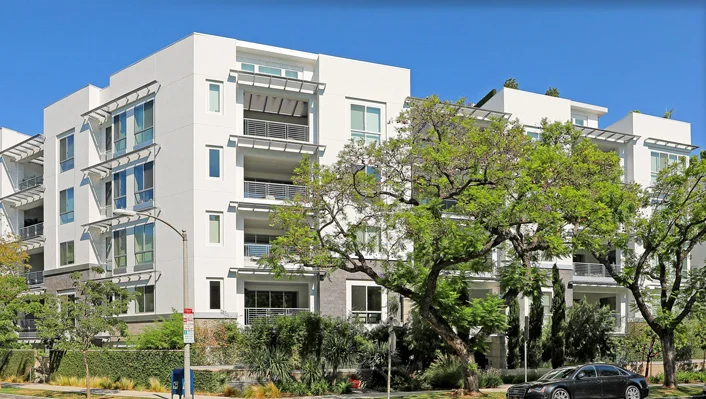 460 N Palm Dr Unit #102 photo 5