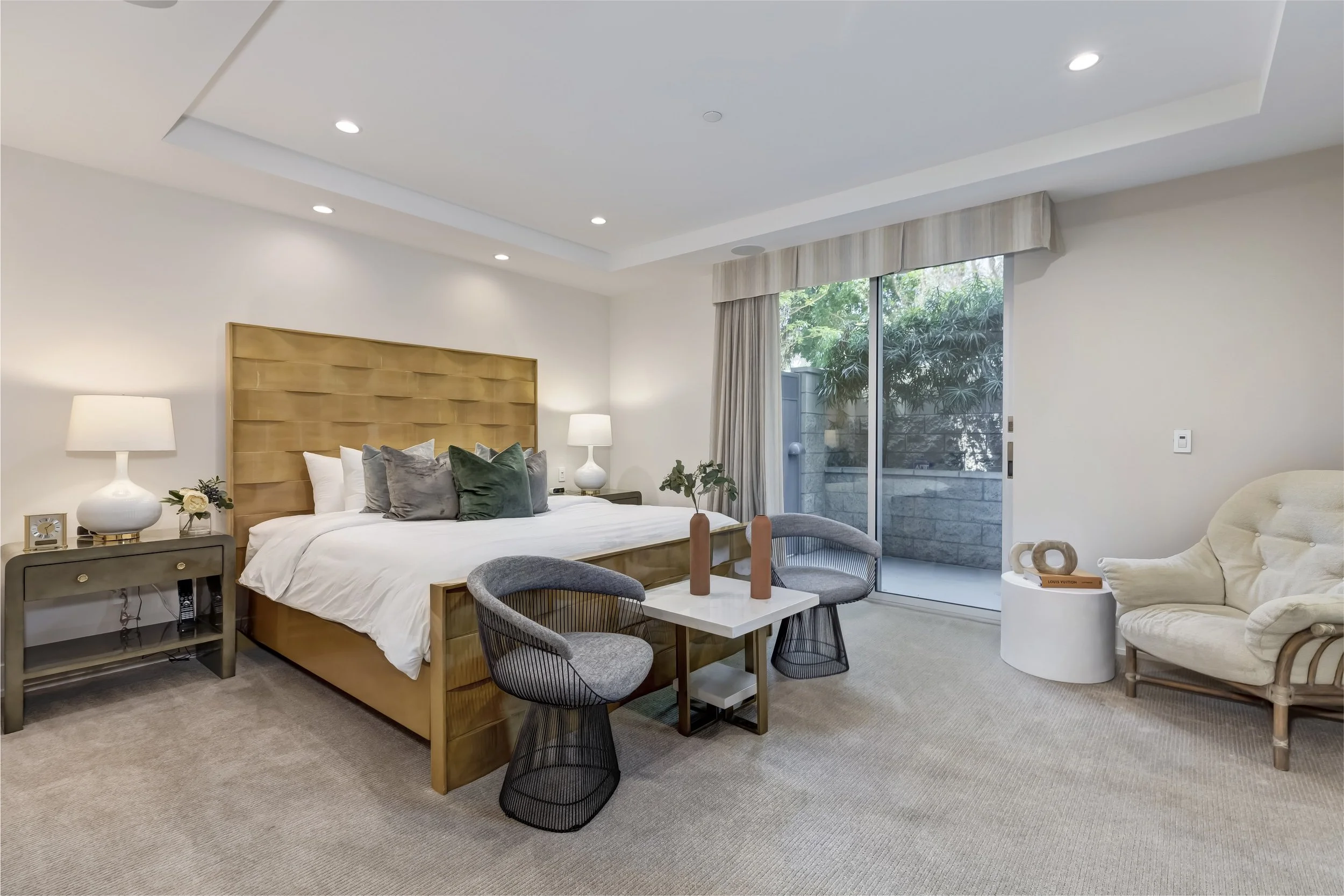 460 N Palm Dr. #103 photo 14