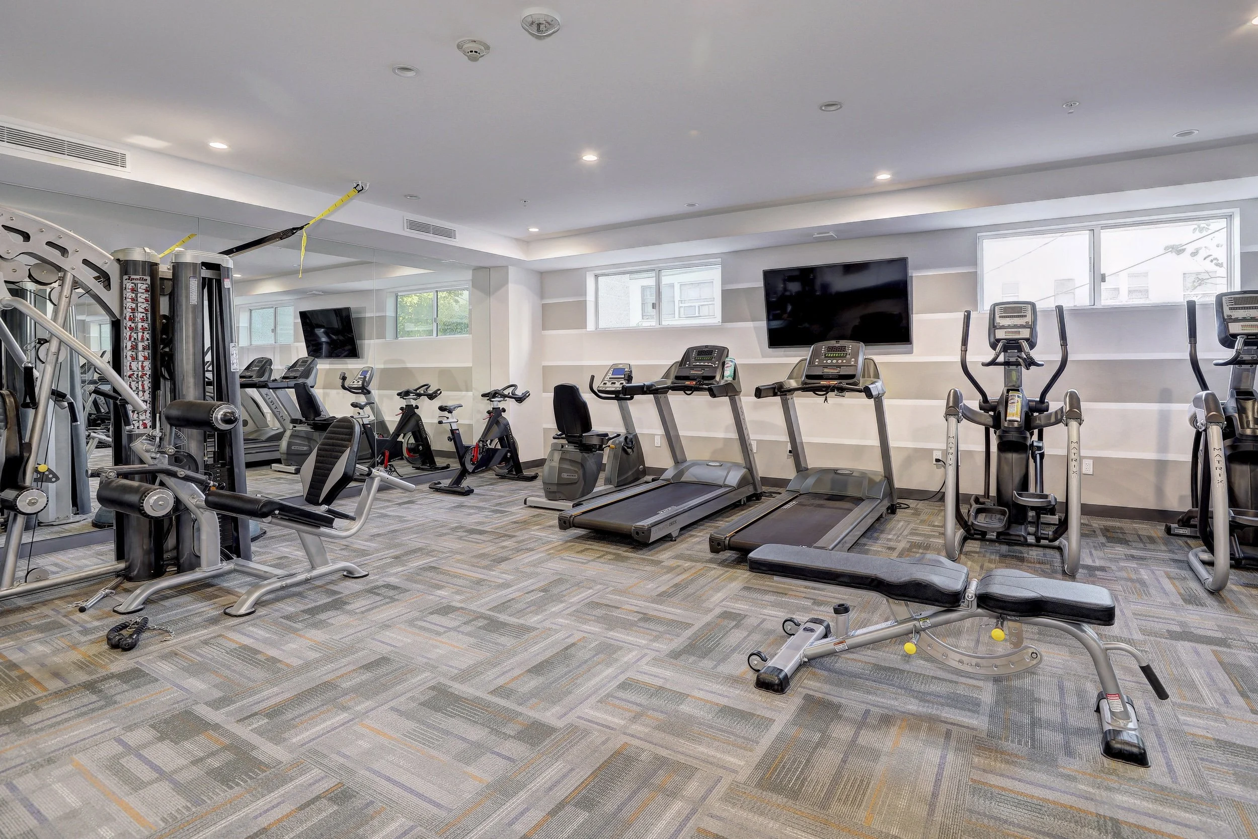 460 N Palm Dr. #103 photo 23