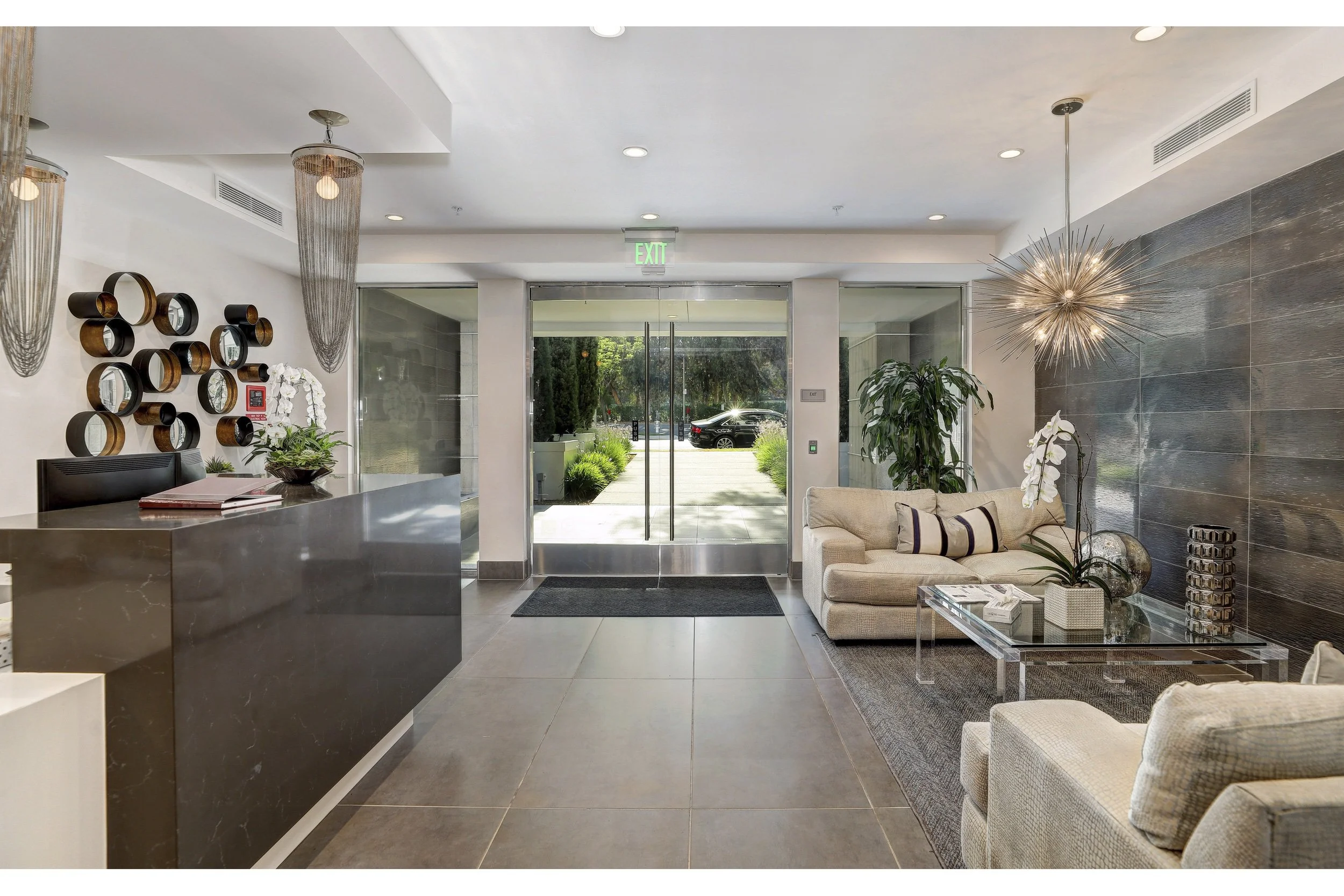 460 N Palm Dr. #103 photo 24