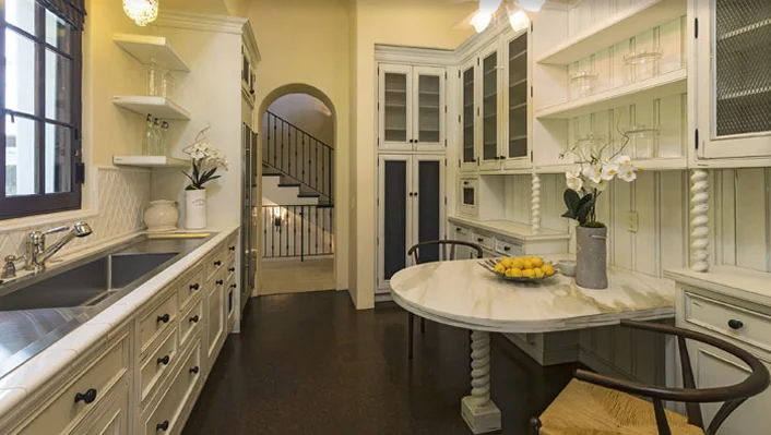 581 Amalfi Dr photo 19