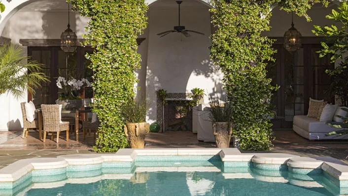 581 Amalfi Dr photo 40