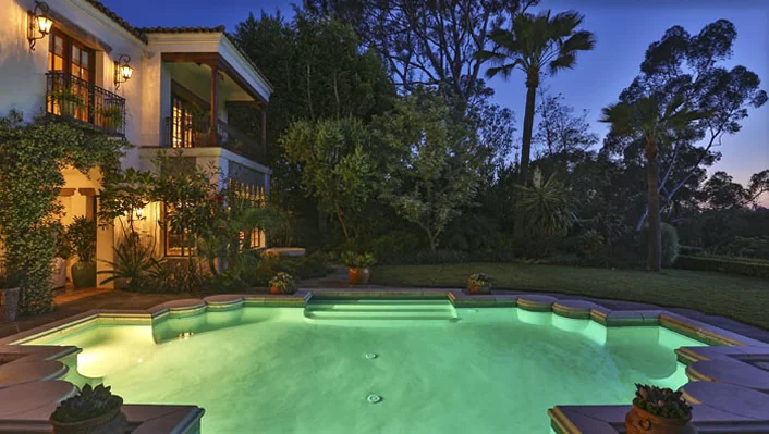 581 Amalfi Dr photo 44