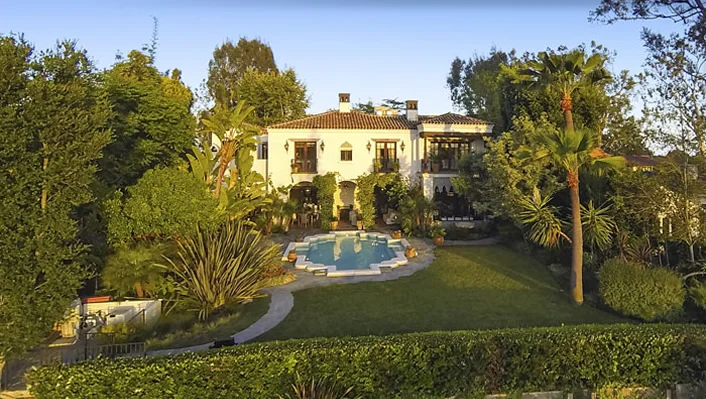 581 Amalfi Dr photo 54