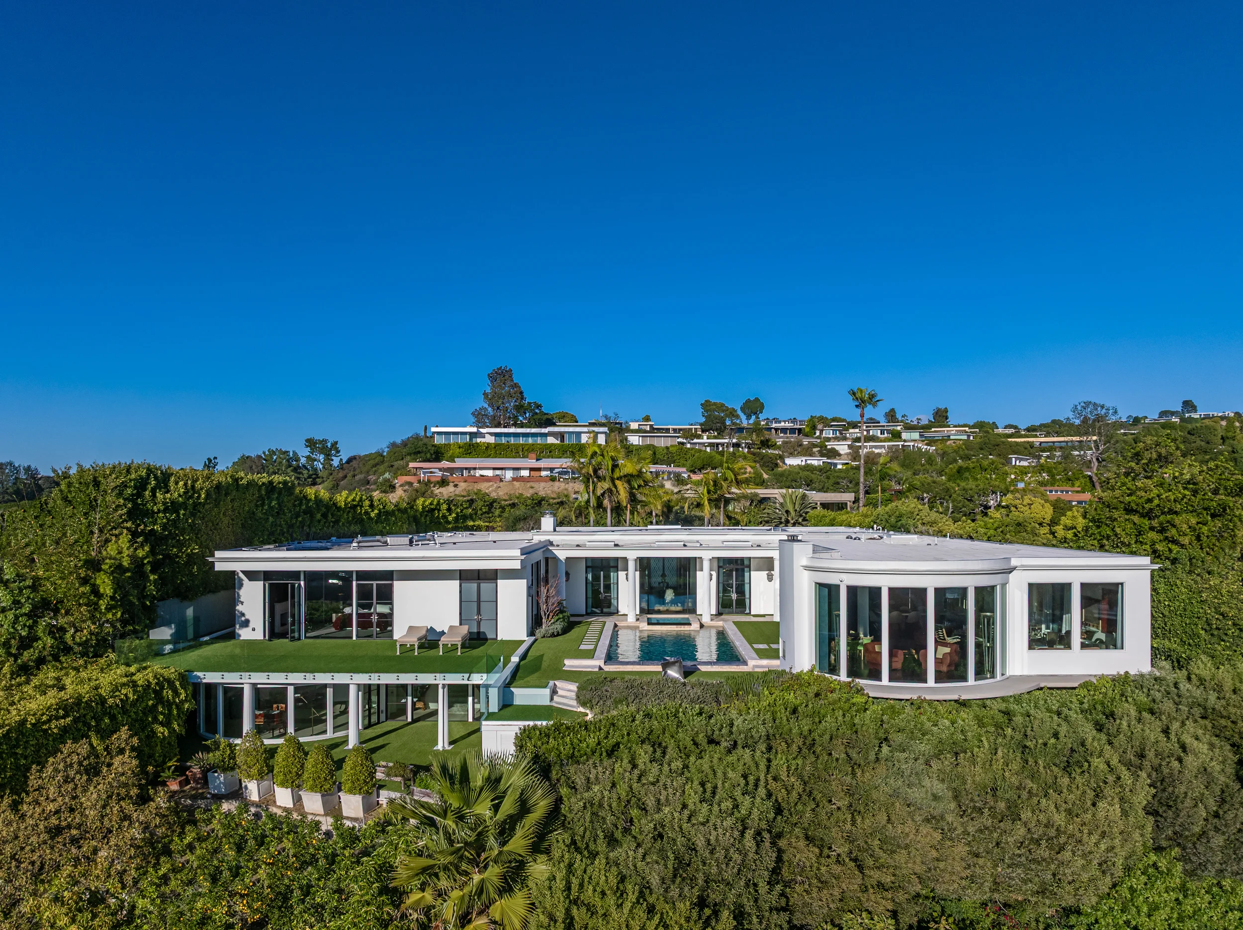 610 Arkell Dr photo 1