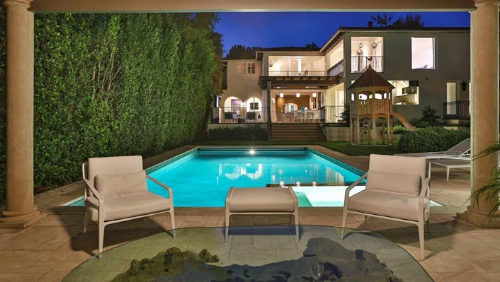 618 N. Sierra Dr photo 40