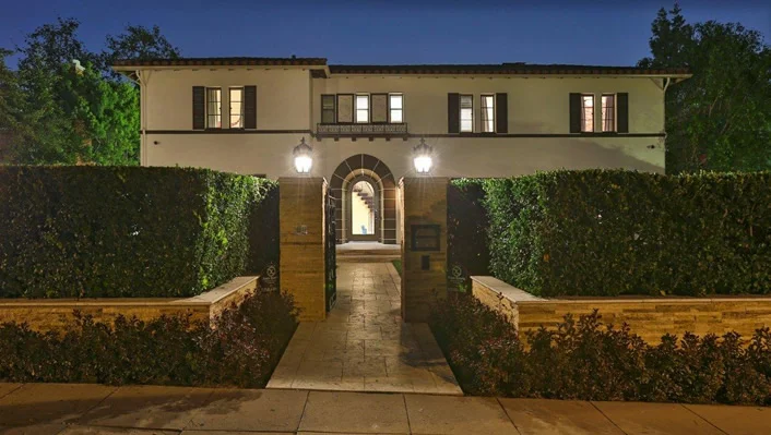 618 N. Sierra Dr photo 41