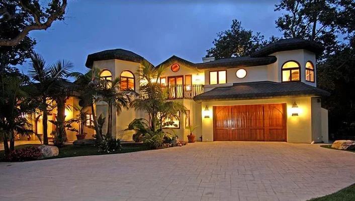 6405 Bonsall Drive photo 1