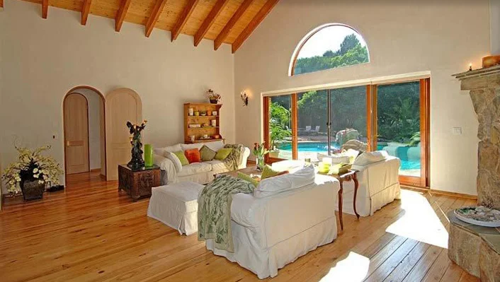 6405 Bonsall Drive photo 3