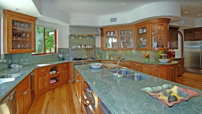 6405 Bonsall Drive photo 6