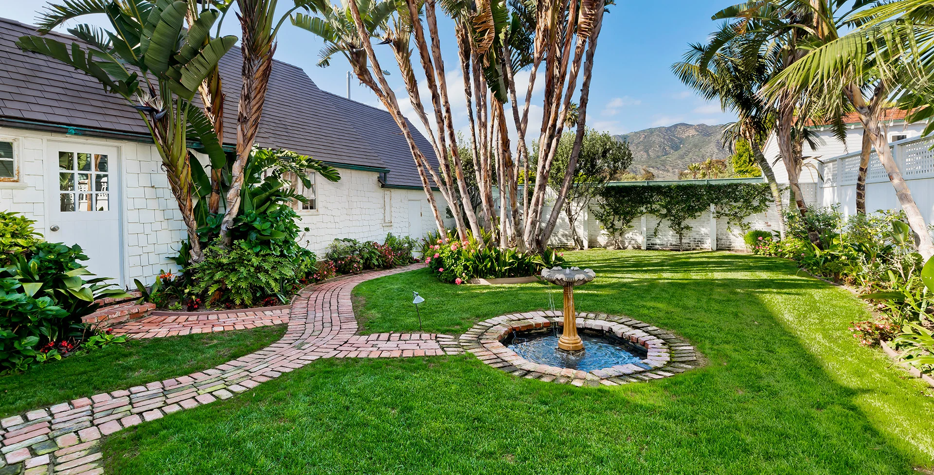 70 Malibu Colony Rd photo 2