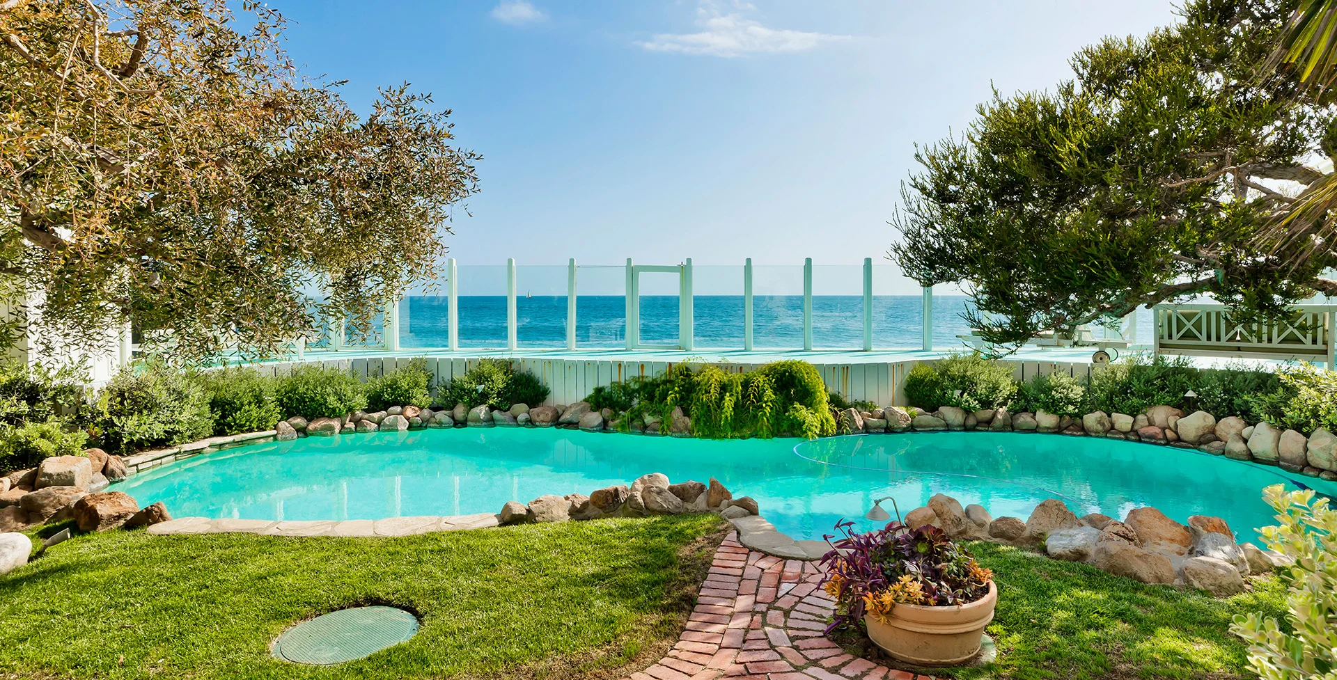 70 Malibu Colony Rd photo 22