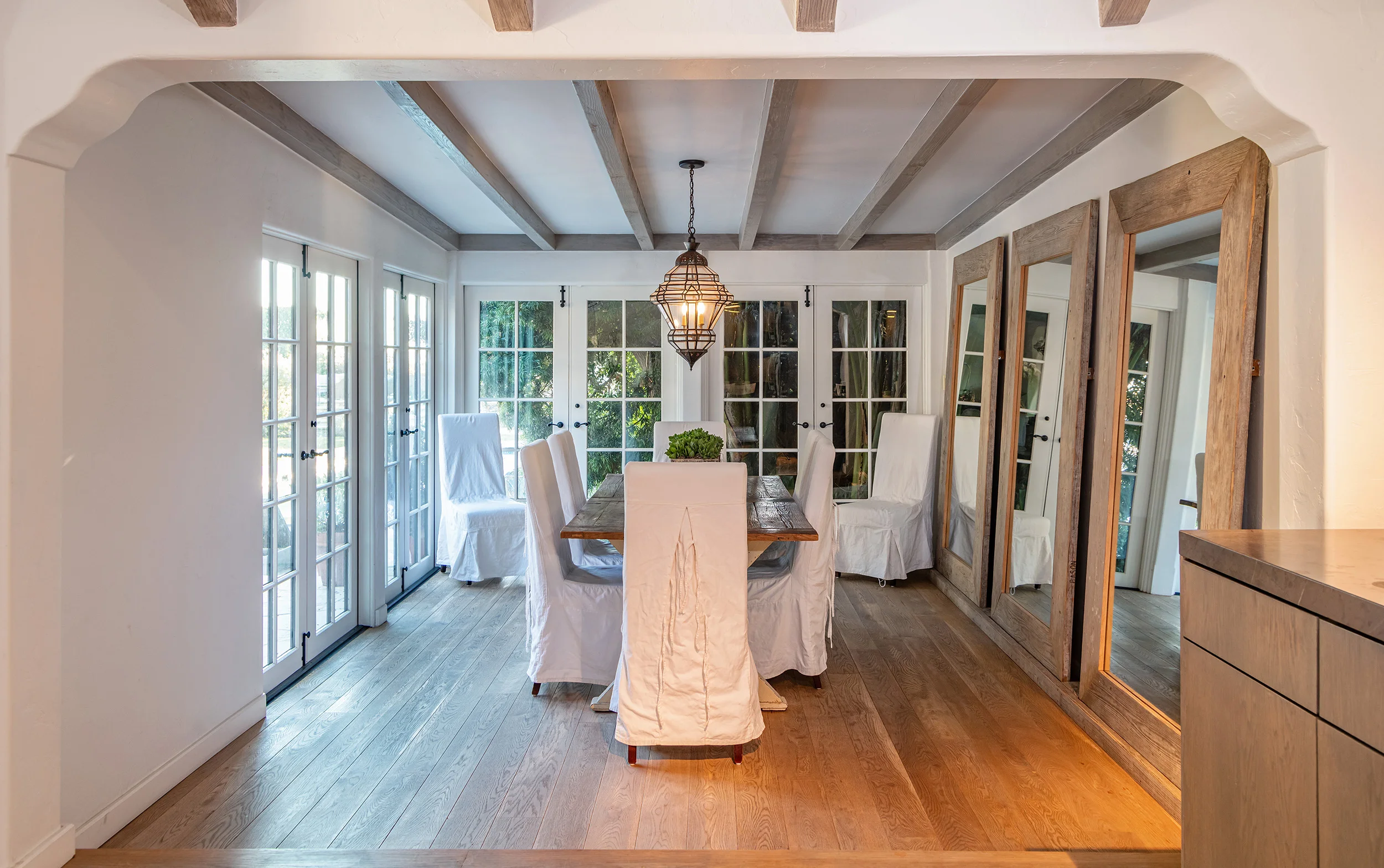 705 Palisades Beach Rd photo 12