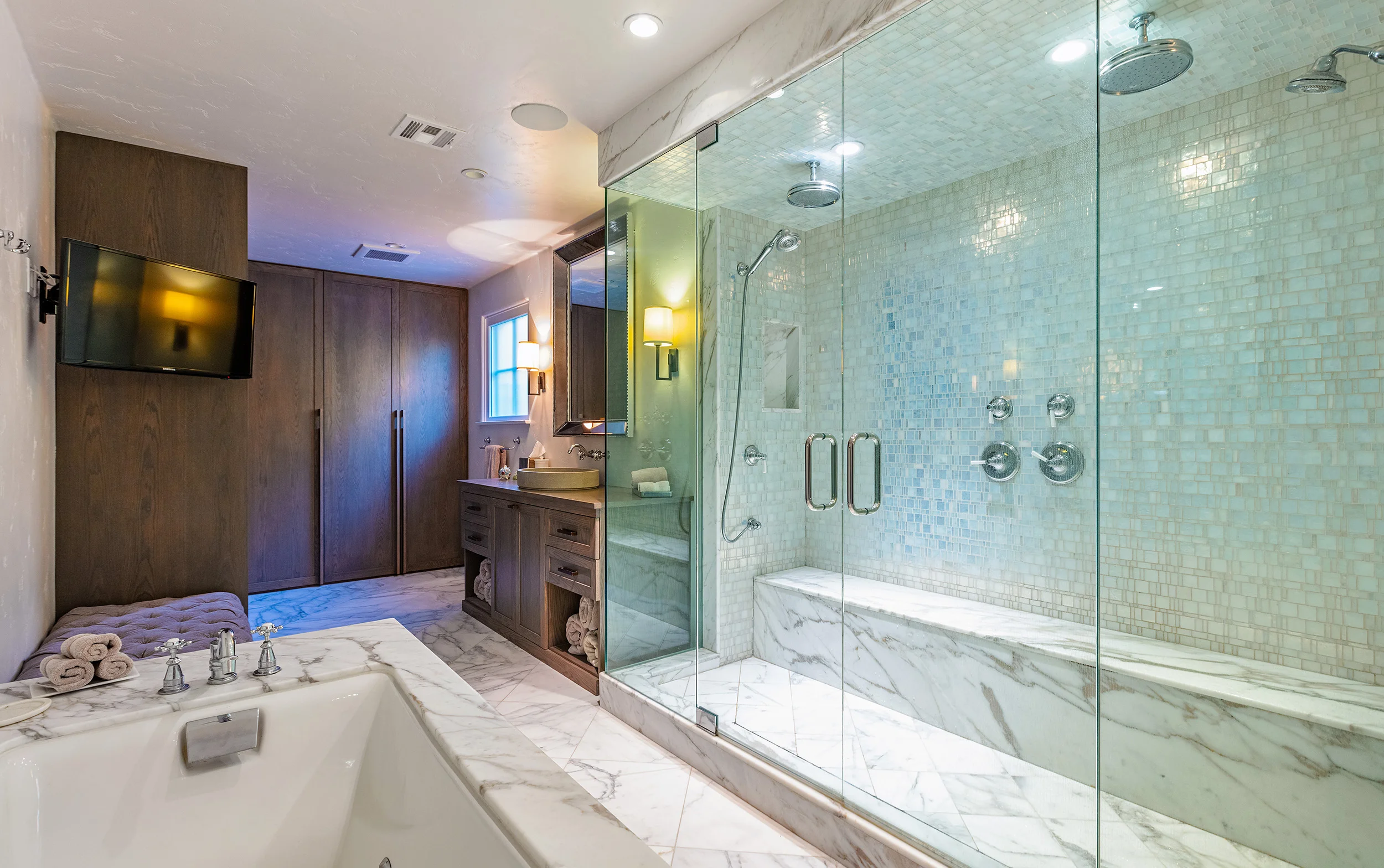 705 Palisades Beach Rd photo 16