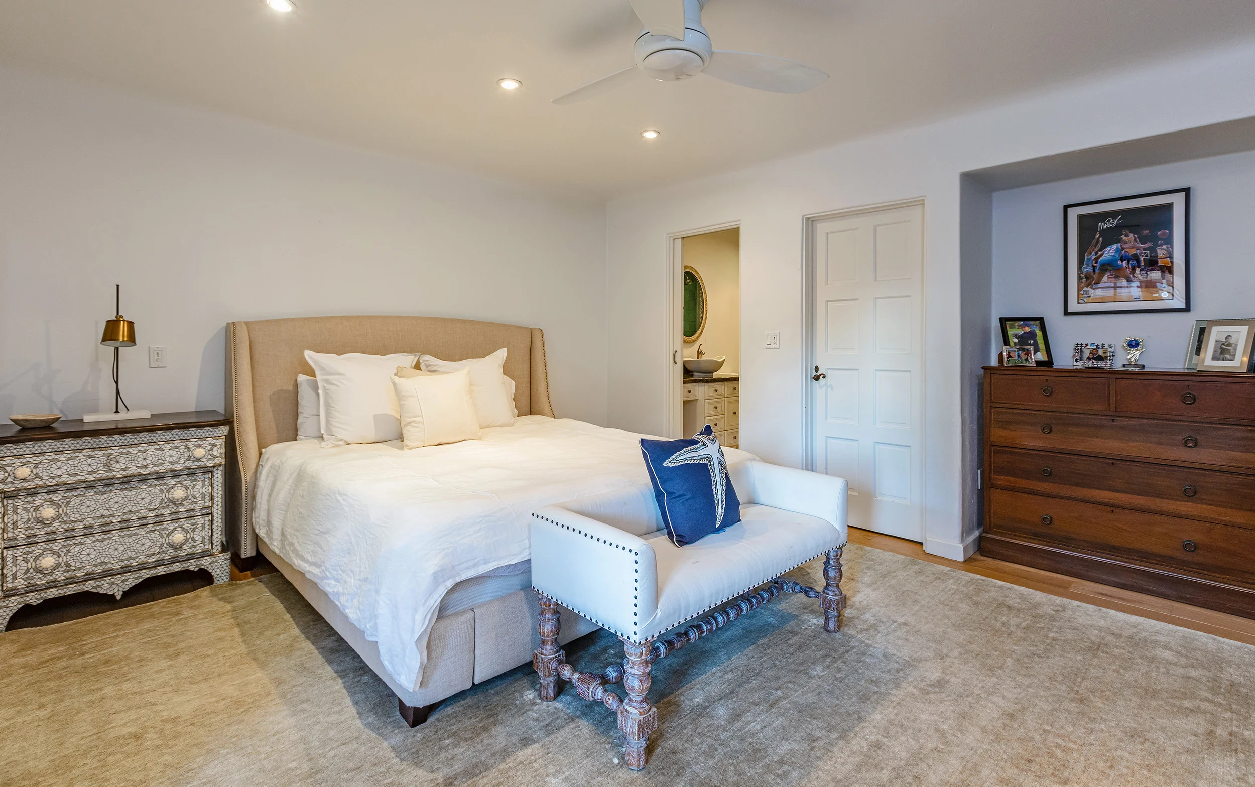 705 Palisades Beach Rd photo 18