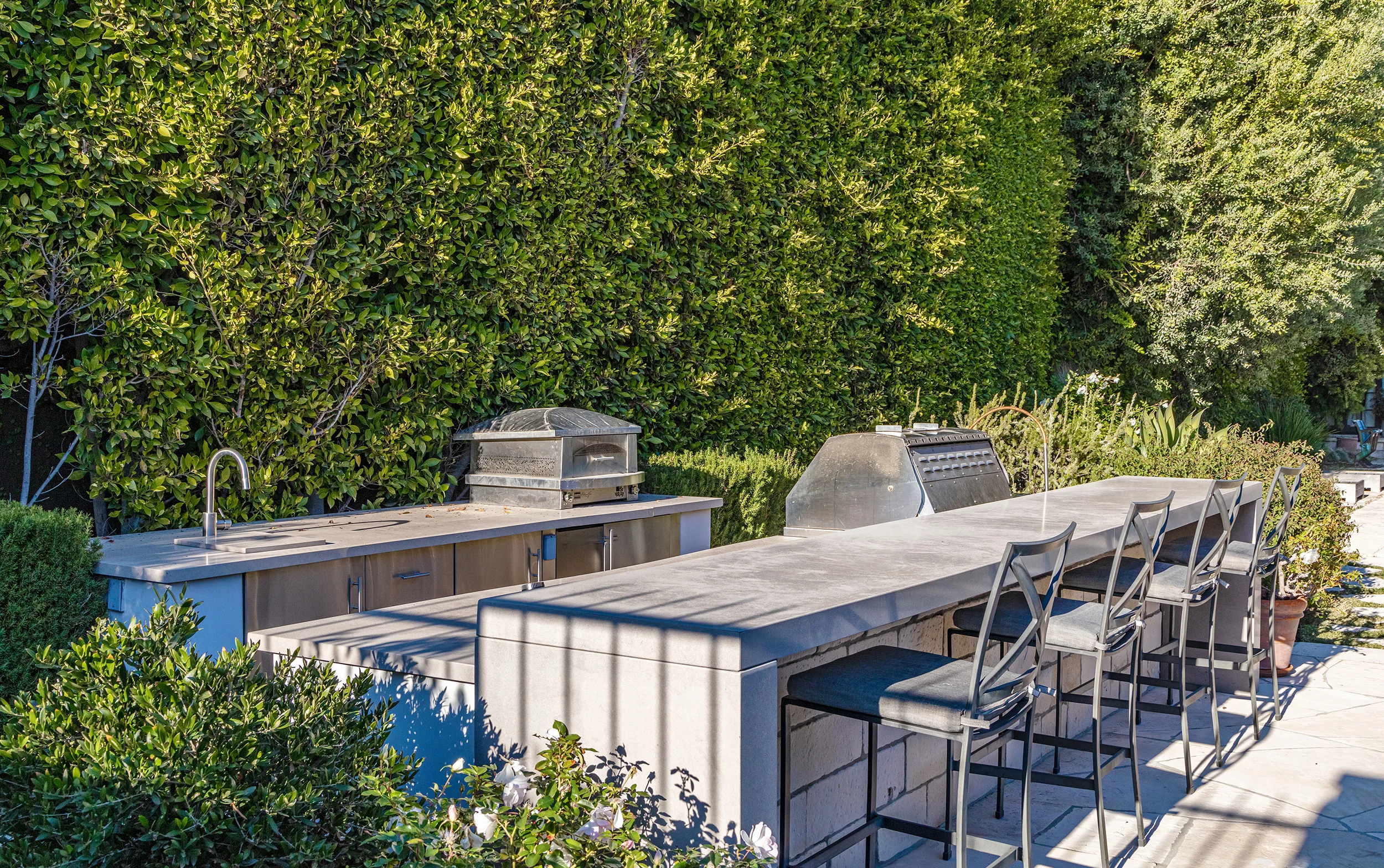 705 Palisades Beach Rd photo 29