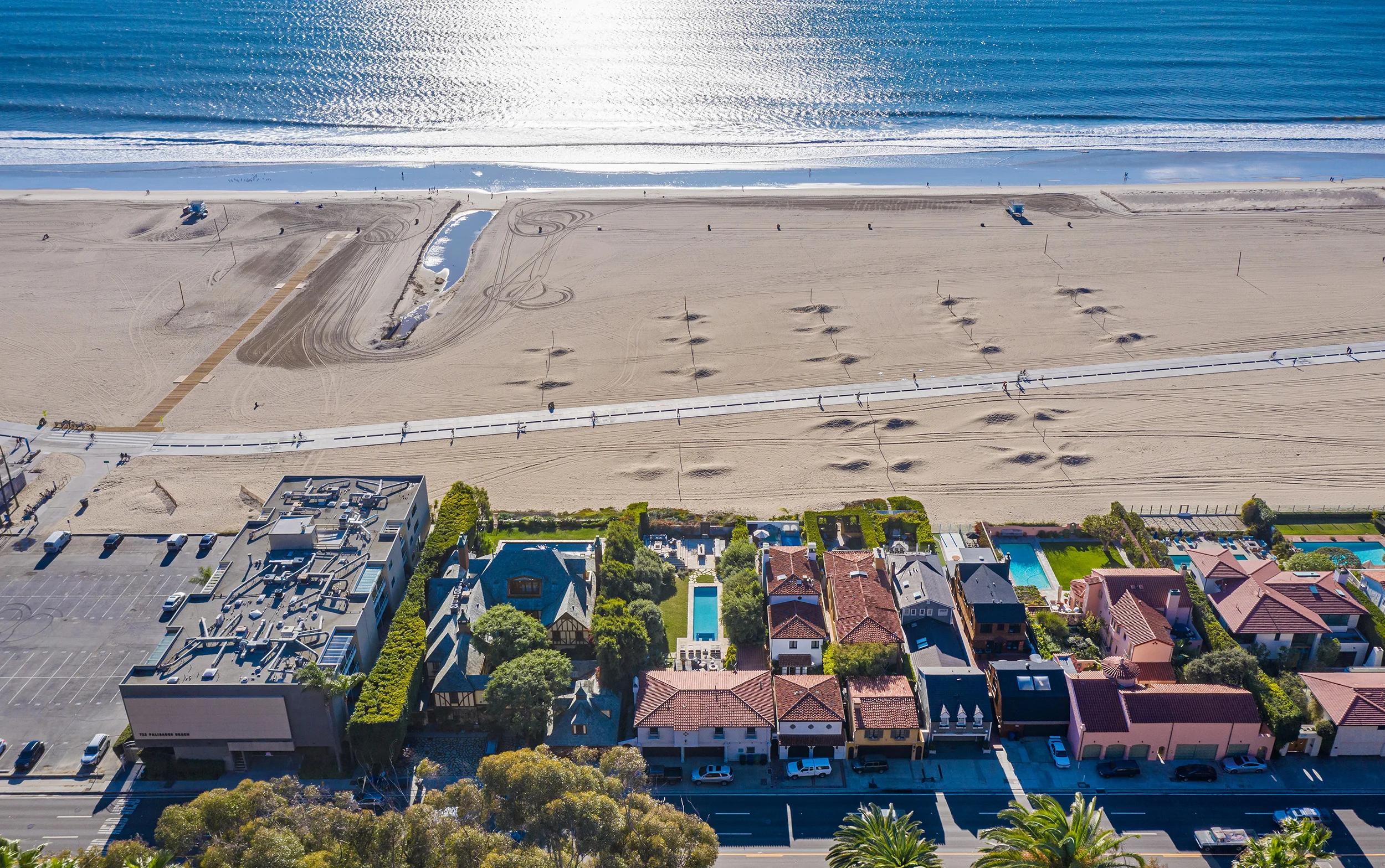 705 Palisades Beach Rd photo 35