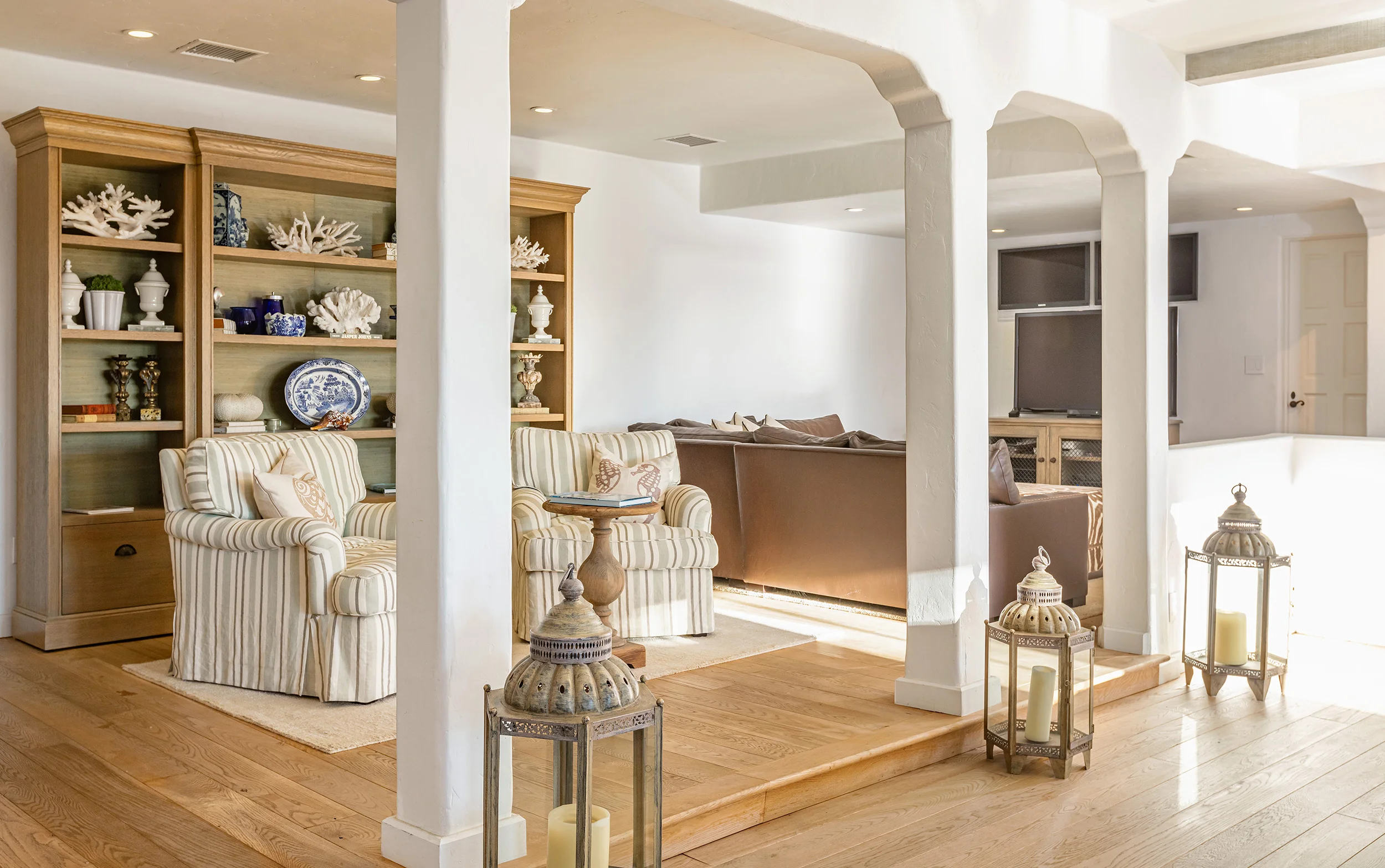 705 Palisades Beach Rd photo 8