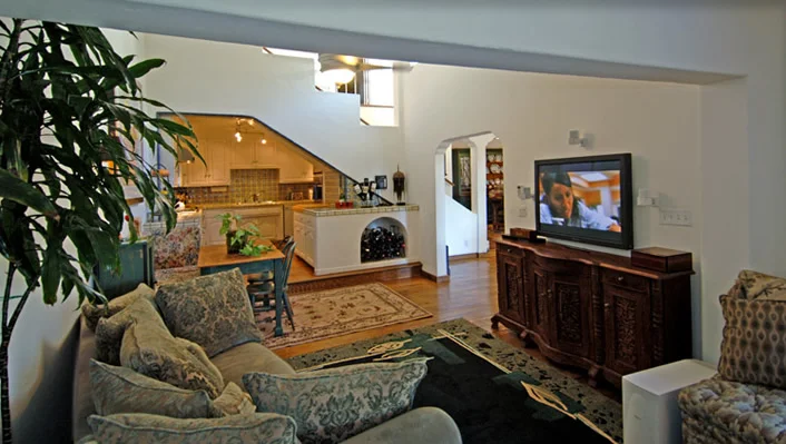 705 Palisades Beach Rd photo 12